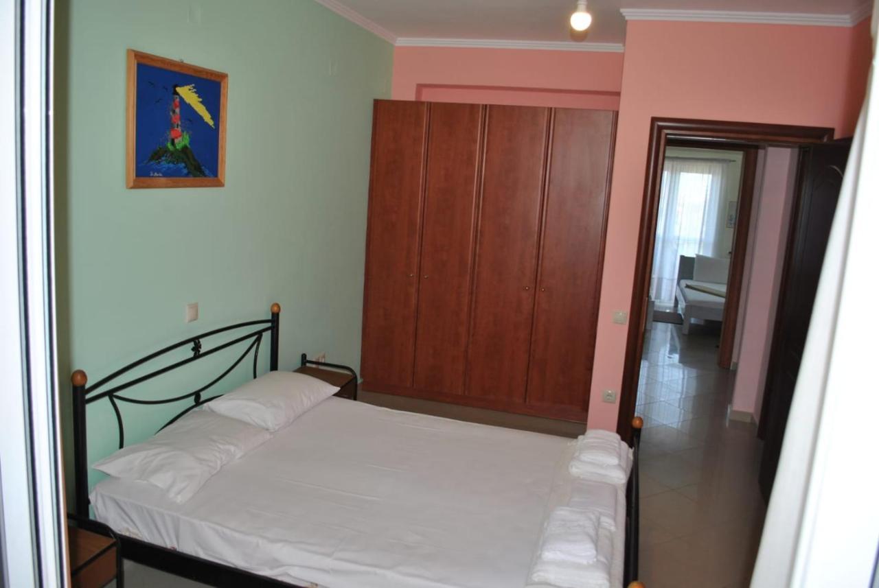 Hotel Monika Lefkada à Tsoukaládhes Extérieur photo