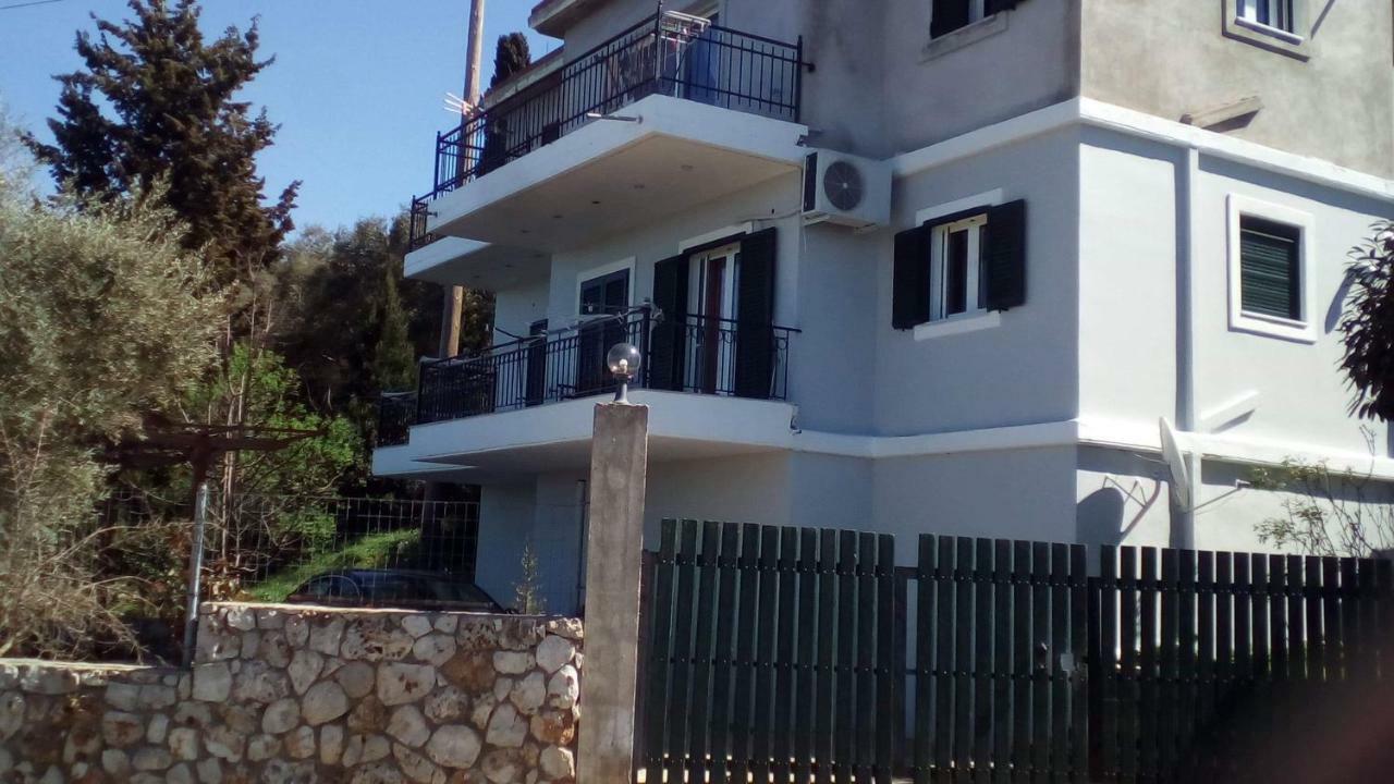 Hotel Monika Lefkada à Tsoukaládhes Extérieur photo