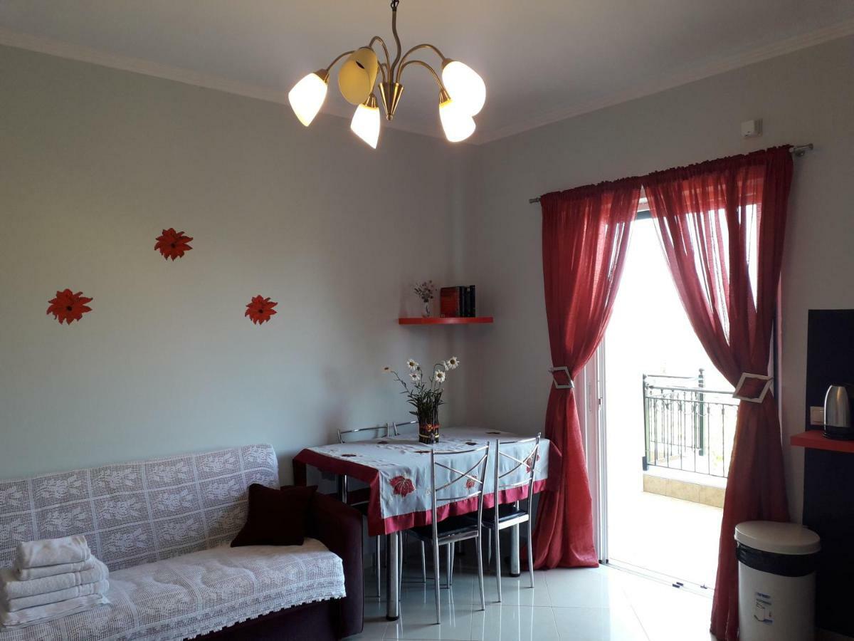 Hotel Monika Lefkada à Tsoukaládhes Extérieur photo